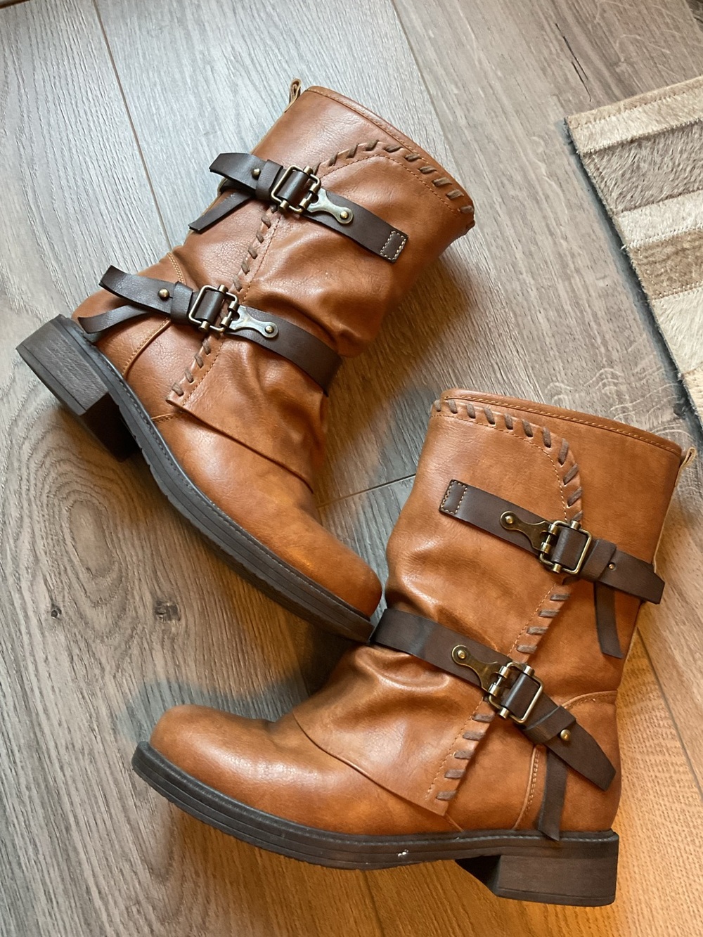 ****Vangelo Donna****Women’s Cognac Moto Buckles  Mid-Calf Boots